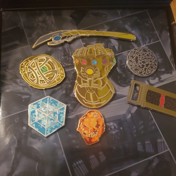 Disney’s Marvel Studios 10th Anniversary Limited Edition Pin Set - Picture 4 of 5